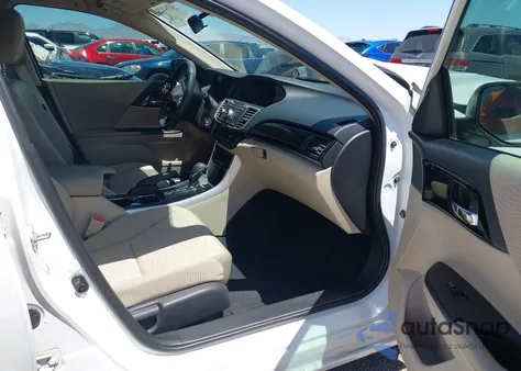 2016 Honda Accord Lx z USA, uszkodzony, nr VIN 1HGCR2F46GA064929